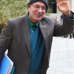 دوره‌گردی وزیر برای رهایی از استیضاح