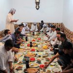 امشب مهمانی برویم، فطریه‌مان با چه کسی است؟