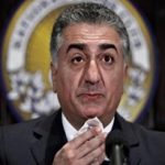 با اجازه پدر و مادرم و بزرگترها اعلام سلطنت می‌کنم!